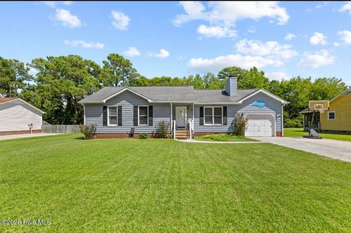 129 Foster Creek Ct, Swansboro, NC, 28584-9660 | Card Image