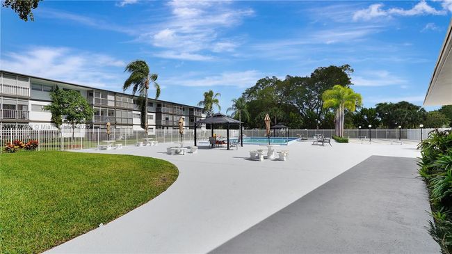 APT-103 - 1101 Hillcrest Ct, Condo with 2 bedrooms, 2 bathrooms and null parking in Hollywood FL | Image 24