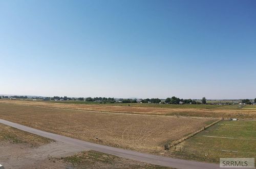 285 N N 2340 E, Saint Anthony, ID, 83445-1241 | Card Image