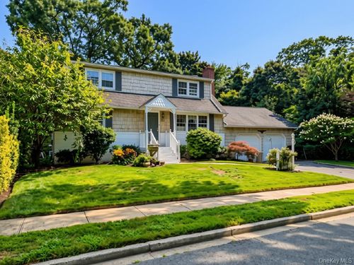 2 Rhode Island Ave, Massapequa, NY, 11758-3832 | Card Image