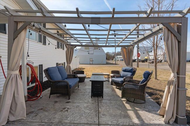 24-Front Porch.jpg | Image 24