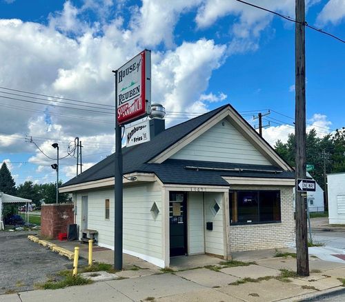 14693 E 8 Mile Rd, Warren, MI, 48089-3431 | Card Image