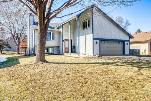 11926 Summerset Ln, Burnsville, MN, 55337-3346 | Card Image