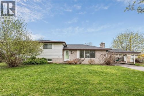 29 Heather Court, Welland, ON, L3C4P8 | Card Image