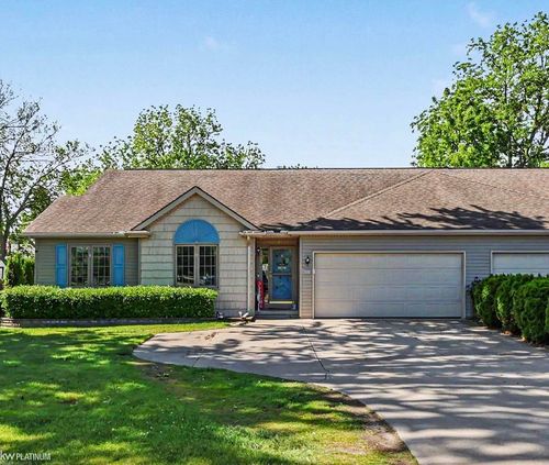 393 Pointe Tremble Road, Algonac, MI, 48001 | Card Image
