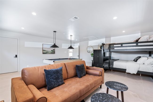 10226 Parsons Rd, House other with 6 bedrooms, 4 bathrooms and 6 parking in Manor TX | Image 11