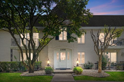 apt-a2-2300 Bordeaux Walk, Highland, IN, 46322-1874 | Card Image