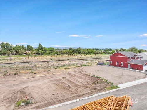 1018 Liberty St, Gooding, ID, 83330-1907 | Card Image