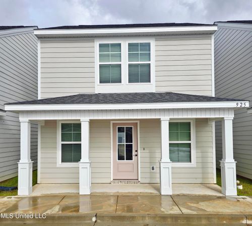 925 Motsie Rd, Biloxi, MS, 39532-2201 | Card Image
