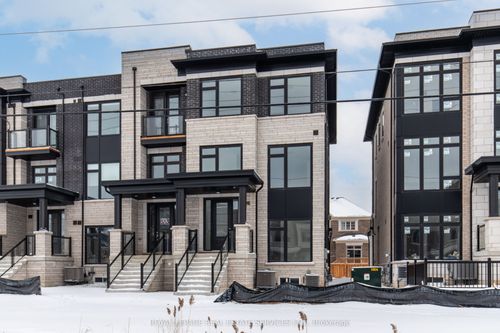 unit-2-3211 Sixth Line, Oakville, ON, L6H0V9 | Card Image