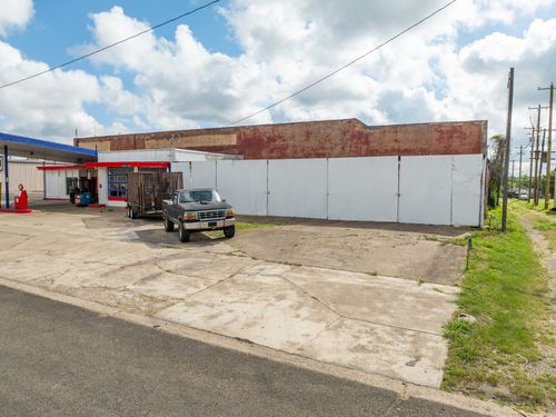 105 S Hill St, Itasca, TX, 76055-2112 | Card Image
