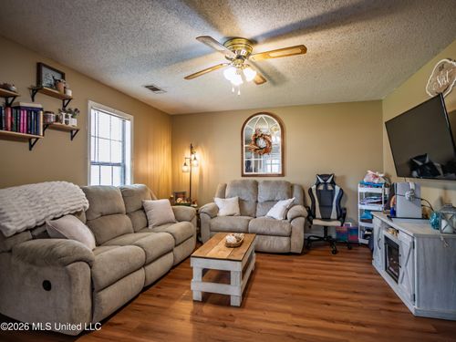 108 Dabney Street, Batesville, MS, 38606 | Card Image