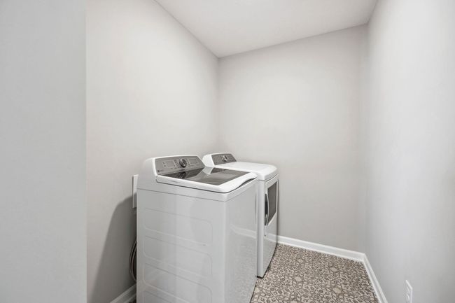 Laundry room on upper level | Image 25