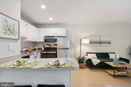 53a-6638 Hillandale Rd, CHEVY CHASE, MD, 20815-6470 | Card Image