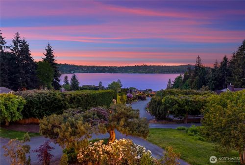 7580 Se 71st St, Mercer Island, WA, 98040-5317 | Card Image