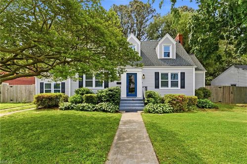 1049 N Lexan Cres, Norfolk, VA, 23508-1238 | Card Image