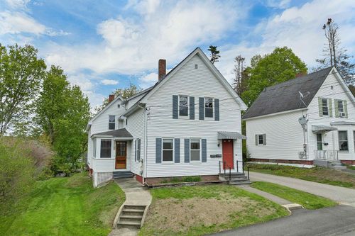82 Summer Street, Laconia, NH, 03246 | Card Image