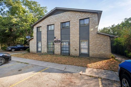 apt-i-115 S Frio St, Lockhart, TX, 78644-2672 | Card Image