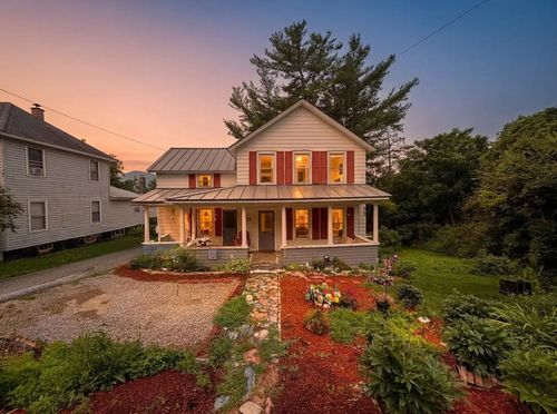 543 Pleasant St, West Rutland, VT, 05777-9564 | Card Image