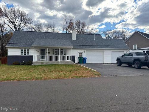 3006 Dixon Ave, BRISTOL, PA, 19007-3050 | Card Image