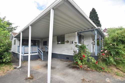 222 Avenue F, Snohomish, WA, 98290-2772 | Card Image