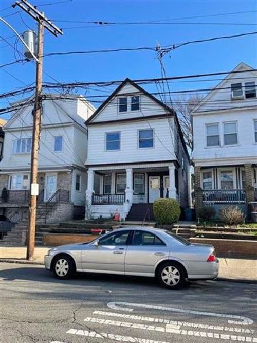 74 W 6th St, Bayonne, NJ, 07002-1112 | Card Image