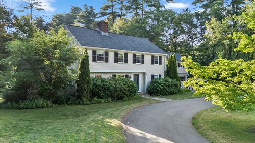 131 Montvale Rd, Weston, MA, 02493-1643 | Card Image