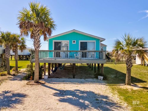 2135 Cadillac Ave, Dauphin Island, AL, 36528-4207 | Card Image