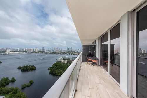 unit-2904-16385 Biscayne Blvd, Aventura, FL, 33160-5484 | Card Image