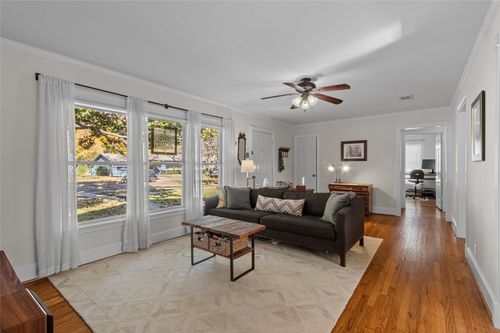 617 Emery St, Denton, TX, 76201-2647 | Card Image