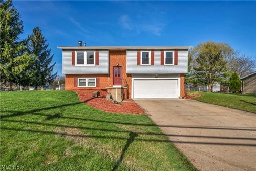 4795 Fishcreek Rd, Stow, OH, 44224-1950 | Card Image