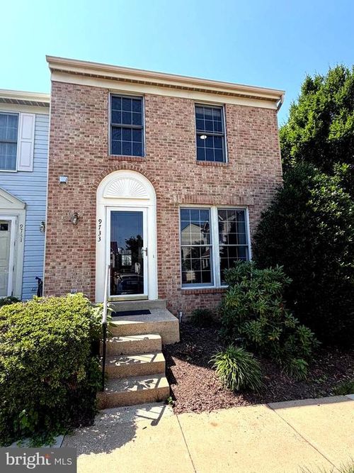 9733 Sassafras Ct, MANASSAS, VA, 20110-6042 | Card Image
