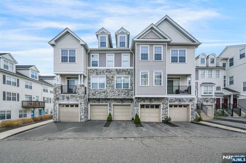 175 George Russell Way, Clifton, NJ, 07013-2678 | Card Image