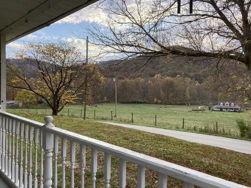 842 Lower Cane Creek Rd, Stanton, KY, 40380-9024 | Card Image