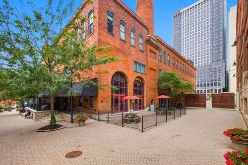 203-55 W Livingston Ave, Columbus, OH, 43215-7605 | Card Image