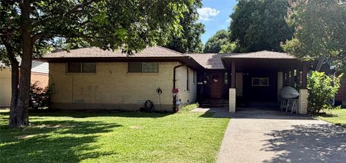 9003 Liptonshire Dr, Dallas, TX, 75238-3645 | Card Image