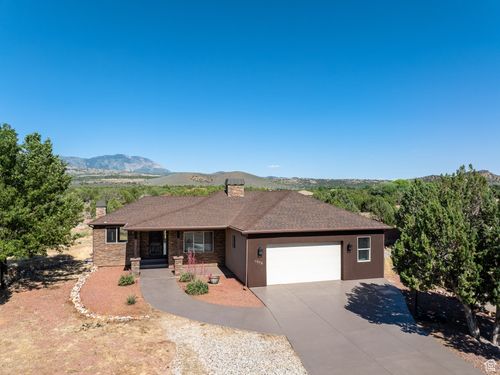 1572 N Canyon Dr, Dammeron Valley, UT, 84783 | Card Image