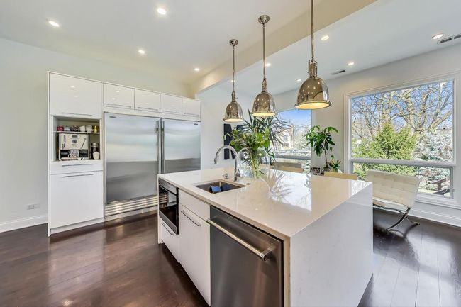 33 Sheridan Rd, House other with 5 bedrooms, 6 bathrooms and 4 parking in Highland Park IL | Image 15