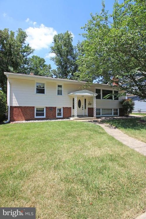 102 Yeonas Dr Se, VIENNA, VA, 22180-6555 | Card Image