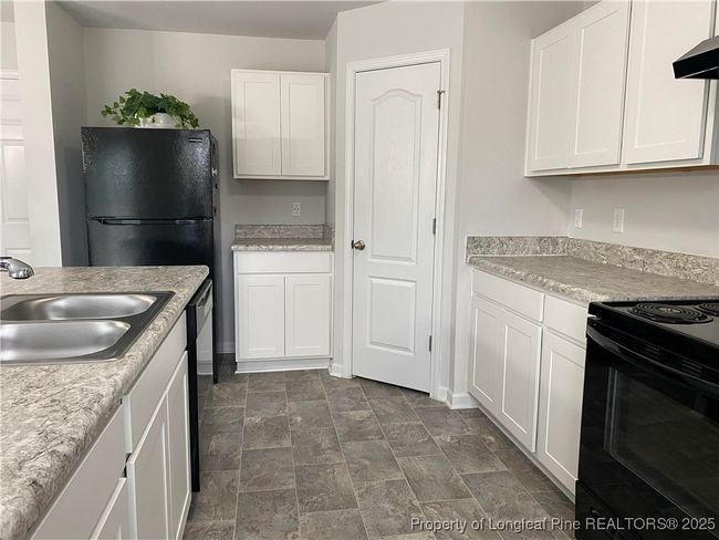 4671 Revelstroke Rd, House other with 5 bedrooms, 3 bathrooms and null parking in Hope Mills NC | Image 4
