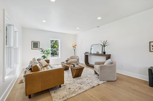 923 Currey Rd, Nashville, TN, 37217-2706 | Card Image