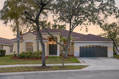 727 Lake Blvd, Weston, FL, 33326-3535 | Card Image