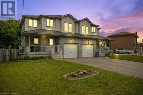 276 Clifton Rd, Kitchener, ON, N2H4W2 | Card Image