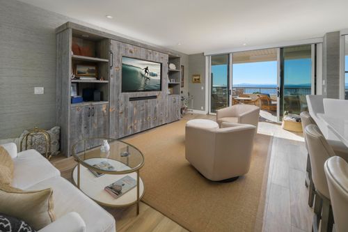 1355 Plaza Pacifica, Montecito, CA, 93108-2879 | Card Image