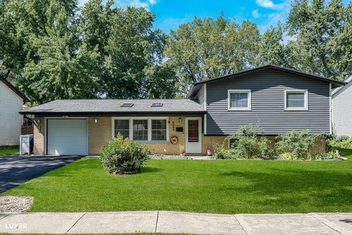 6908 Orchard Ln, Hanover Park, IL, 60133-6426 | Card Image