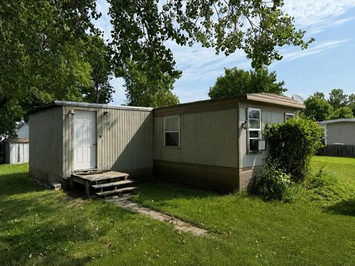 133-408 3rd Ave S, Brookings, SD, 57006-3121 | Card Image