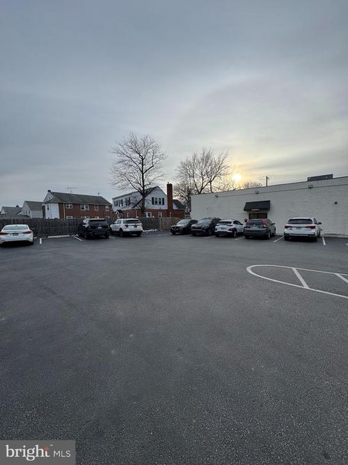 200 Fairview Rd, WOODLYN, PA, 19094-1325 | Card Image