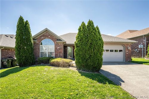 3035 Barrington Court, New Albany, IN, 47150 | Card Image