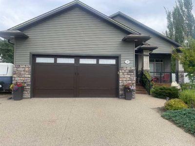 19 Oberg Crt, House detached with 4 bedrooms, 3 bathrooms and 4 parking in Red Deer AB | Image 1