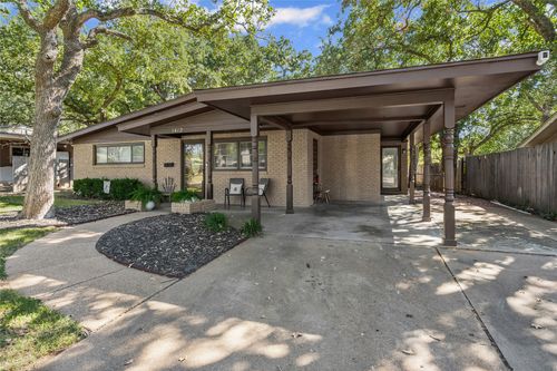 1412 Rolling Hills Dr, Graham, TX, 76450-3702 | Card Image